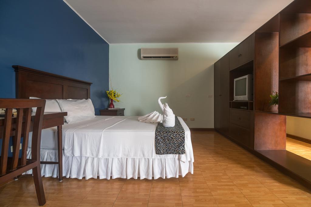 Oftana Suites Mandaue Exteriör bild