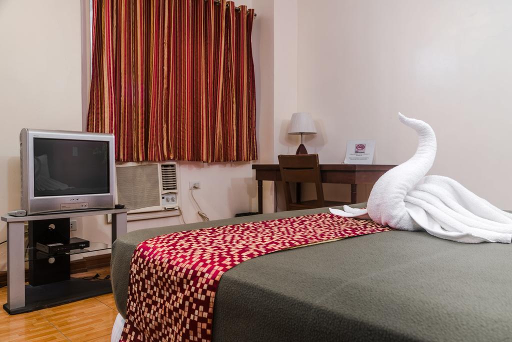 Oftana Suites Mandaue Exteriör bild